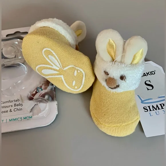 NB infant Bootie bundle of Two with one pacifier - All NEW - Picture 4 of 5